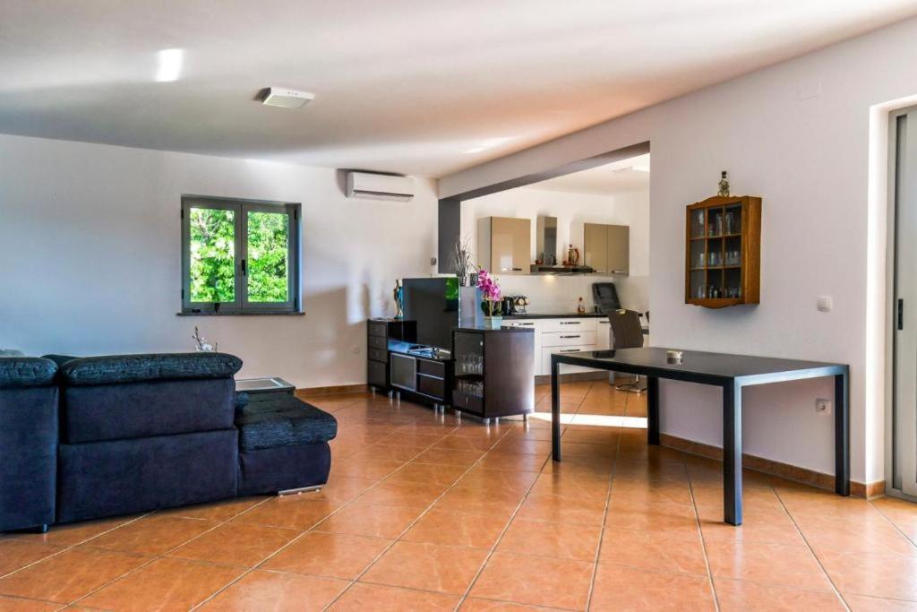 Apartments Lia-Jolie Umago Esterno foto