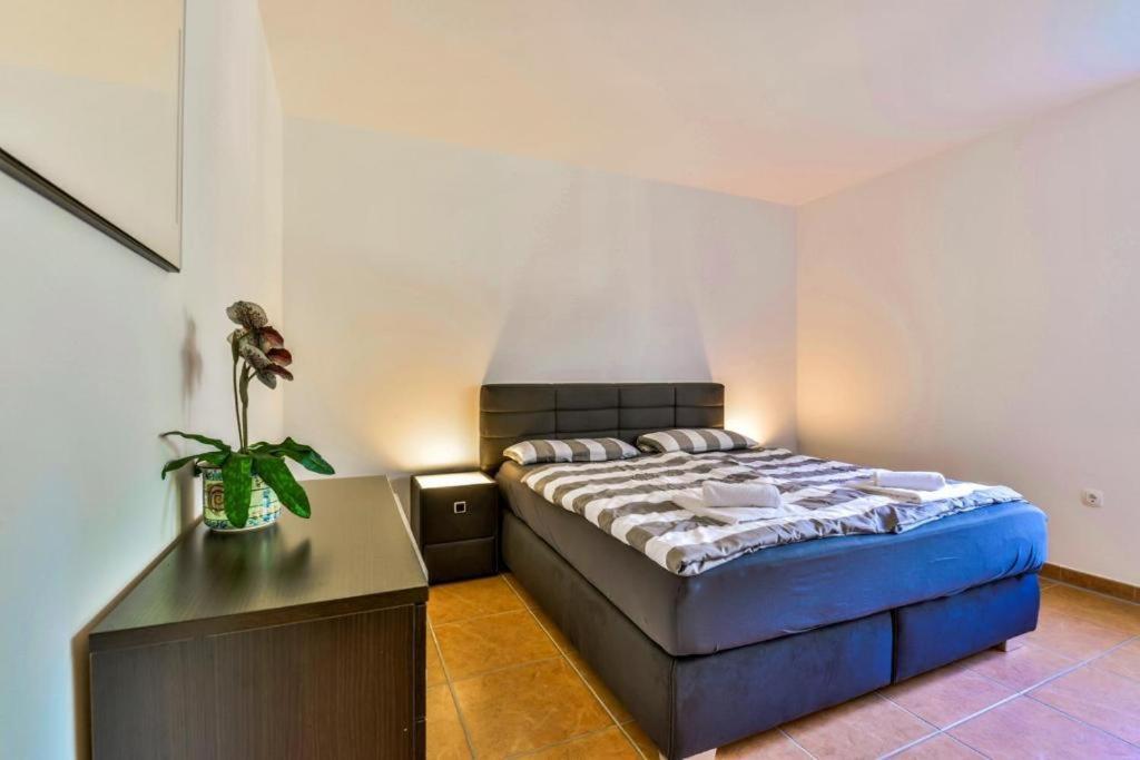 Apartments Lia-Jolie Umago Esterno foto